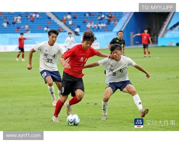 成都足球队心理素质解析：如何在比赛中保持冷静与专注