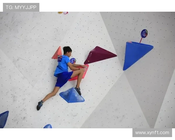 南京街舞队在攀岩联赛中的团队协作表现分析与点评